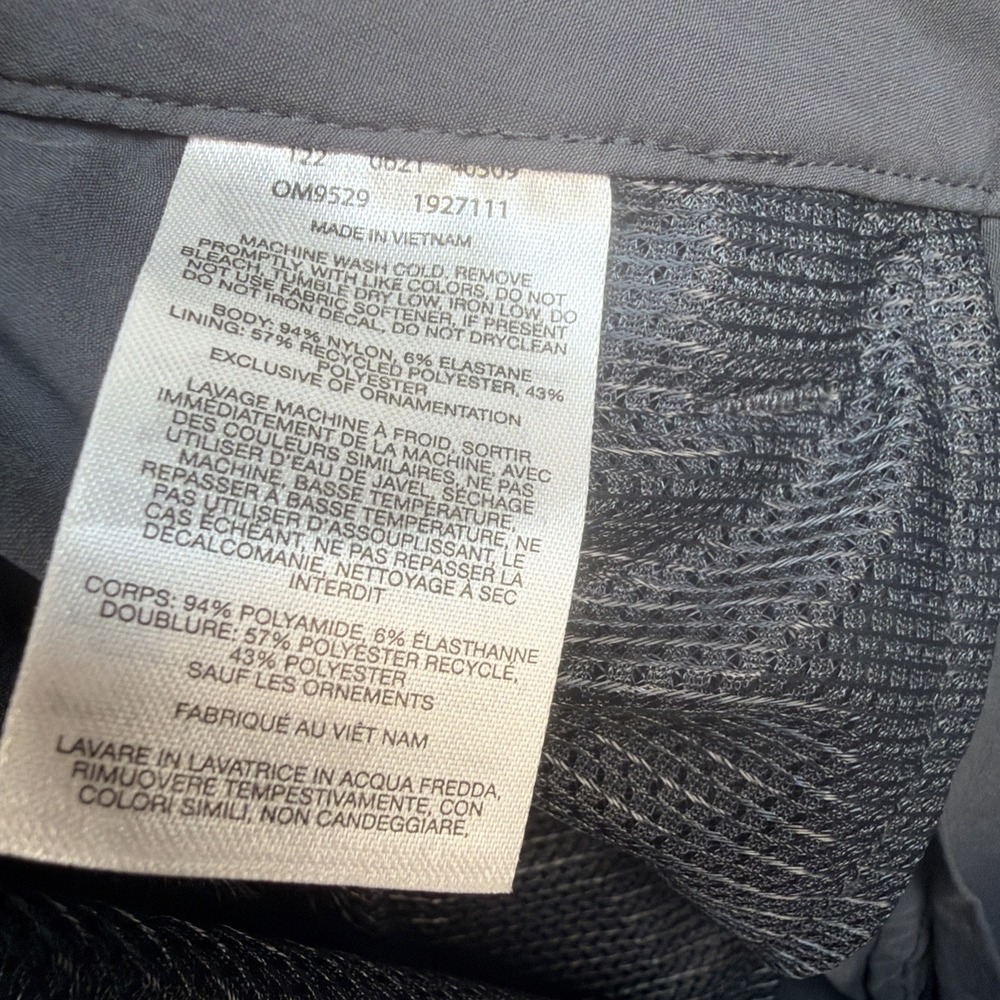 Mountain Hardwear Hiking Shorts Mens 32 Gray Lightweight Stretch Trail - Picture 8 of 9